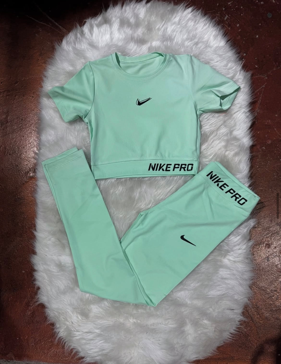 Crop T-Shirt Tayt Takım