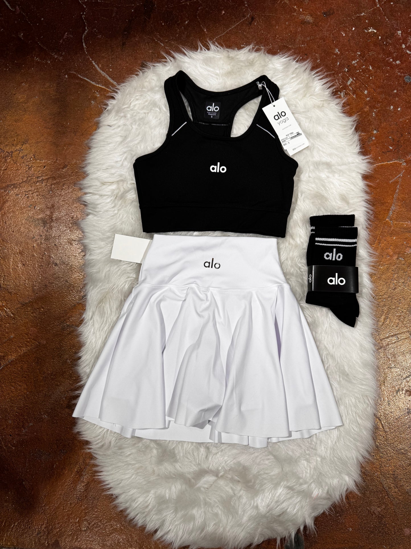 Büstiyer, Şortlu Etek,Çorap 3’lü Set