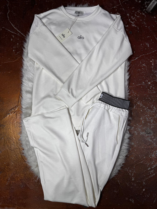 Beyaz Klasik Sweatshirt Palazzo Pantolon Takım