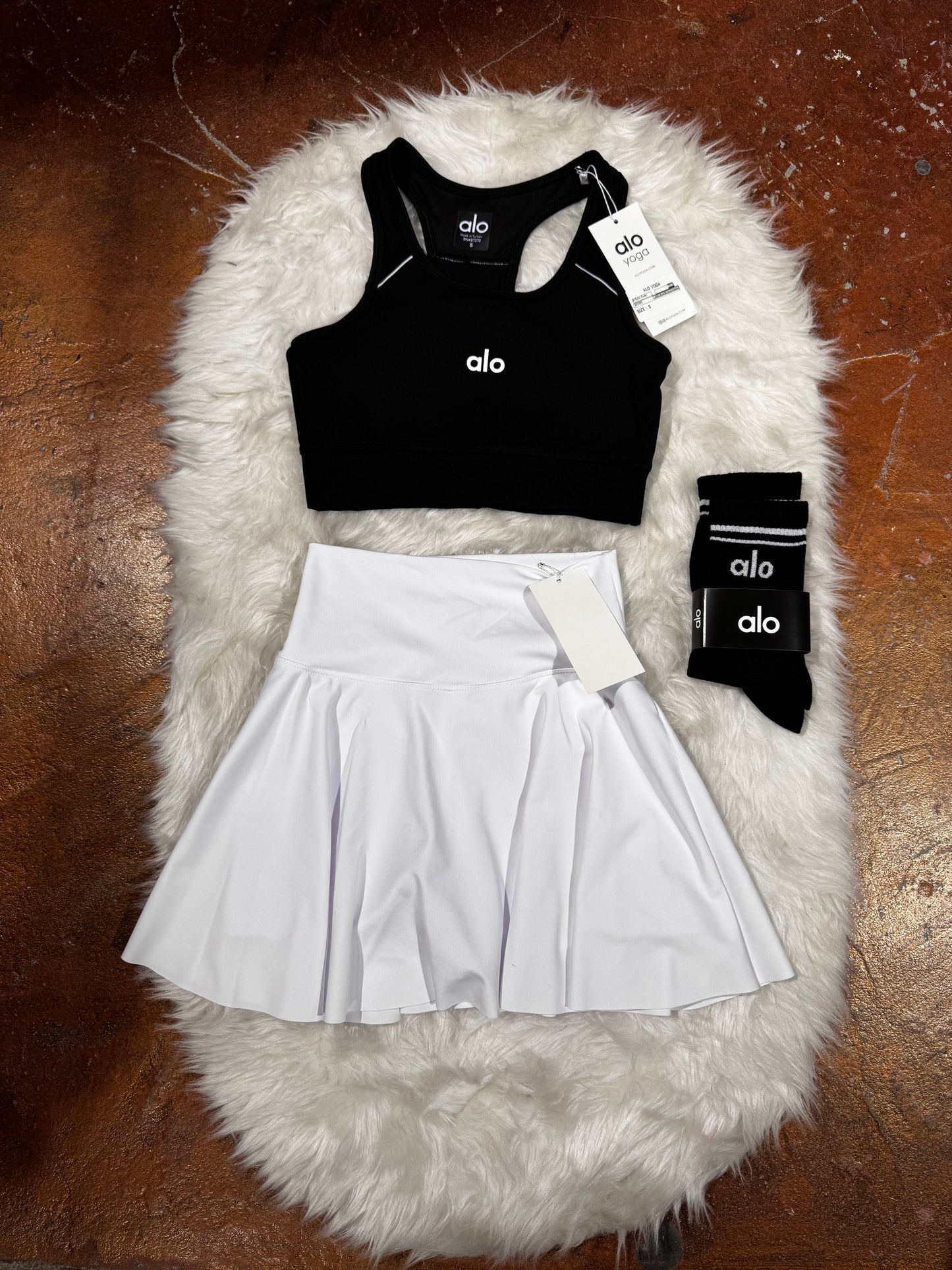 Büstiyer, Şortlu Etek,Çorap 3’lü Set