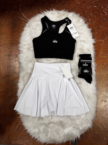 Büstiyer, Şortlu Etek,Çorap 3’lü Set