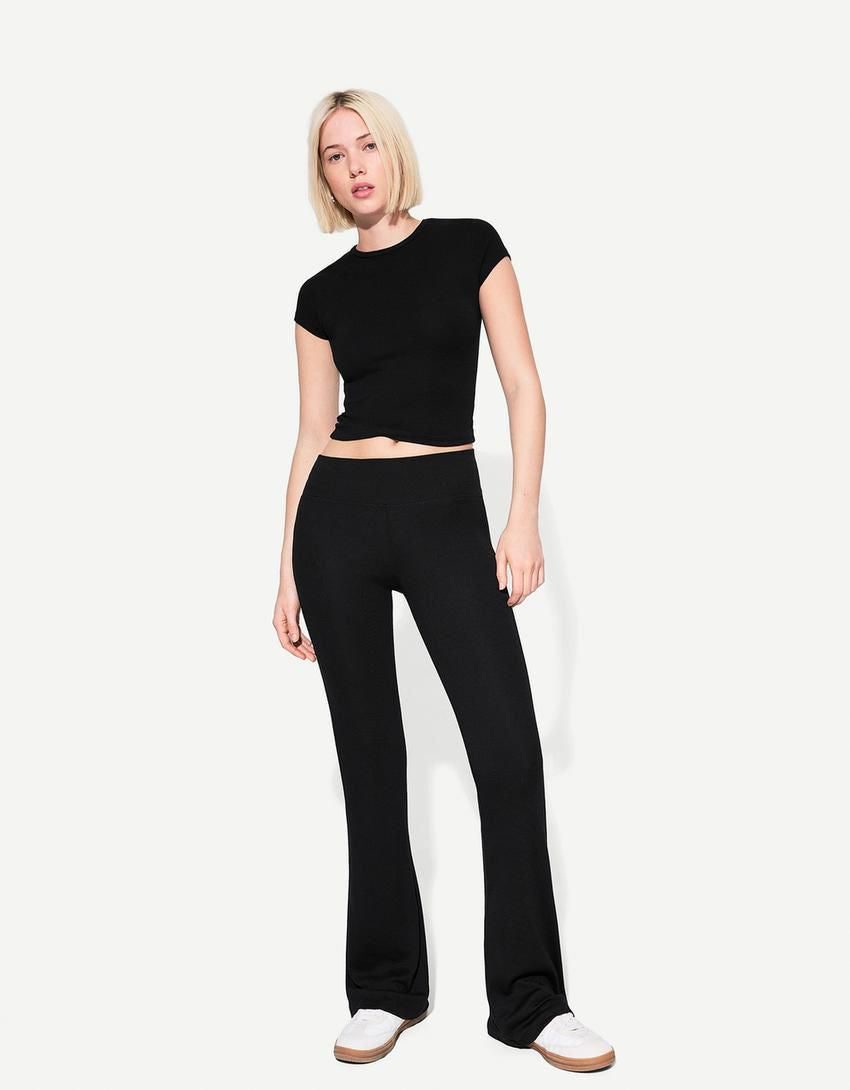 Crop T-Shirt İspanyol Paça Pantolon Takım