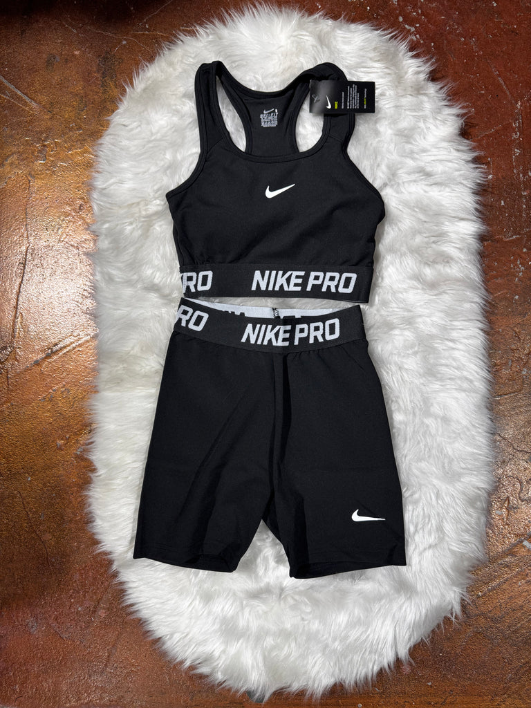 Nike Büstiyer Şort Takım