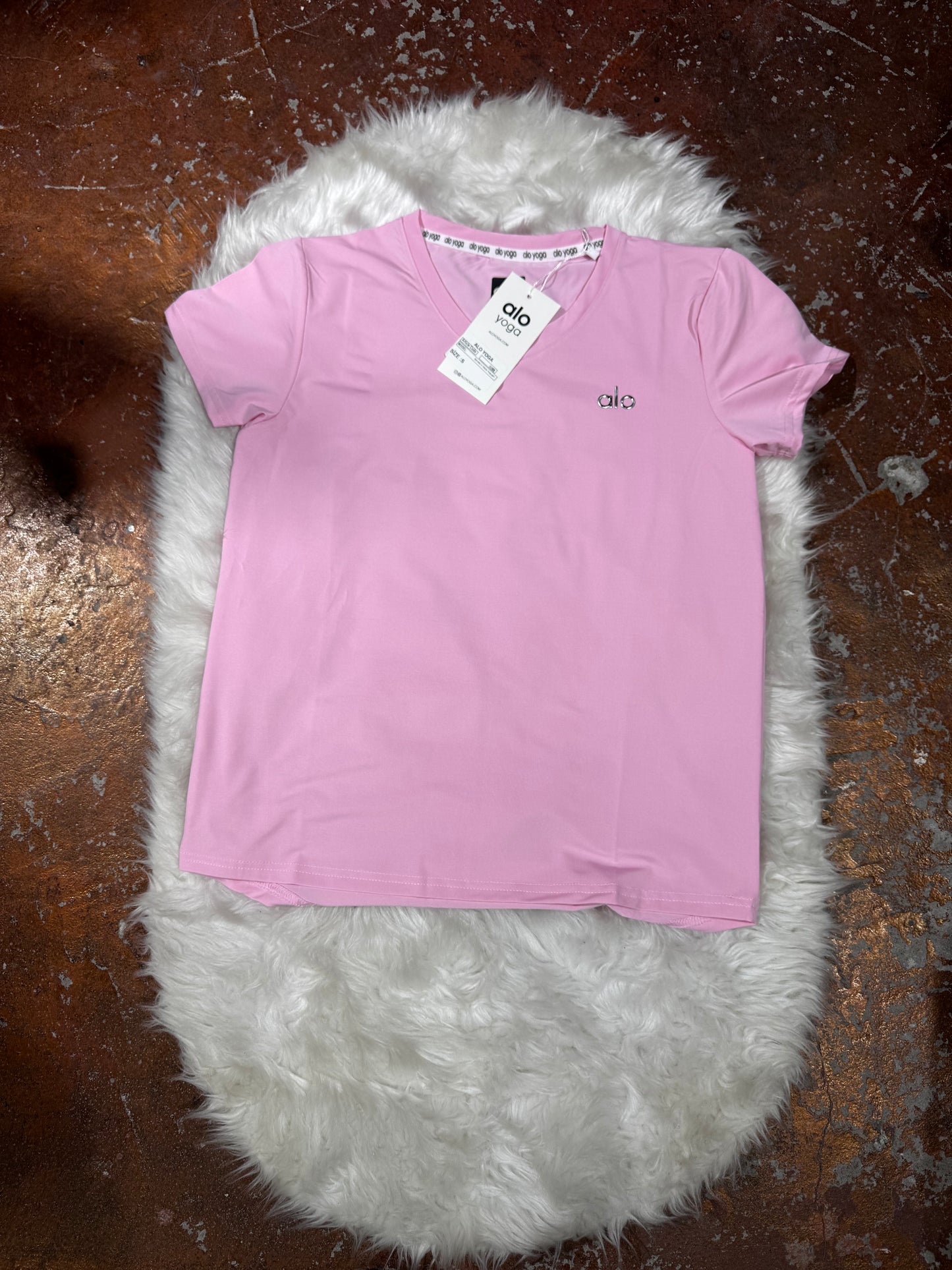 Premium V Yaka T-Shirt