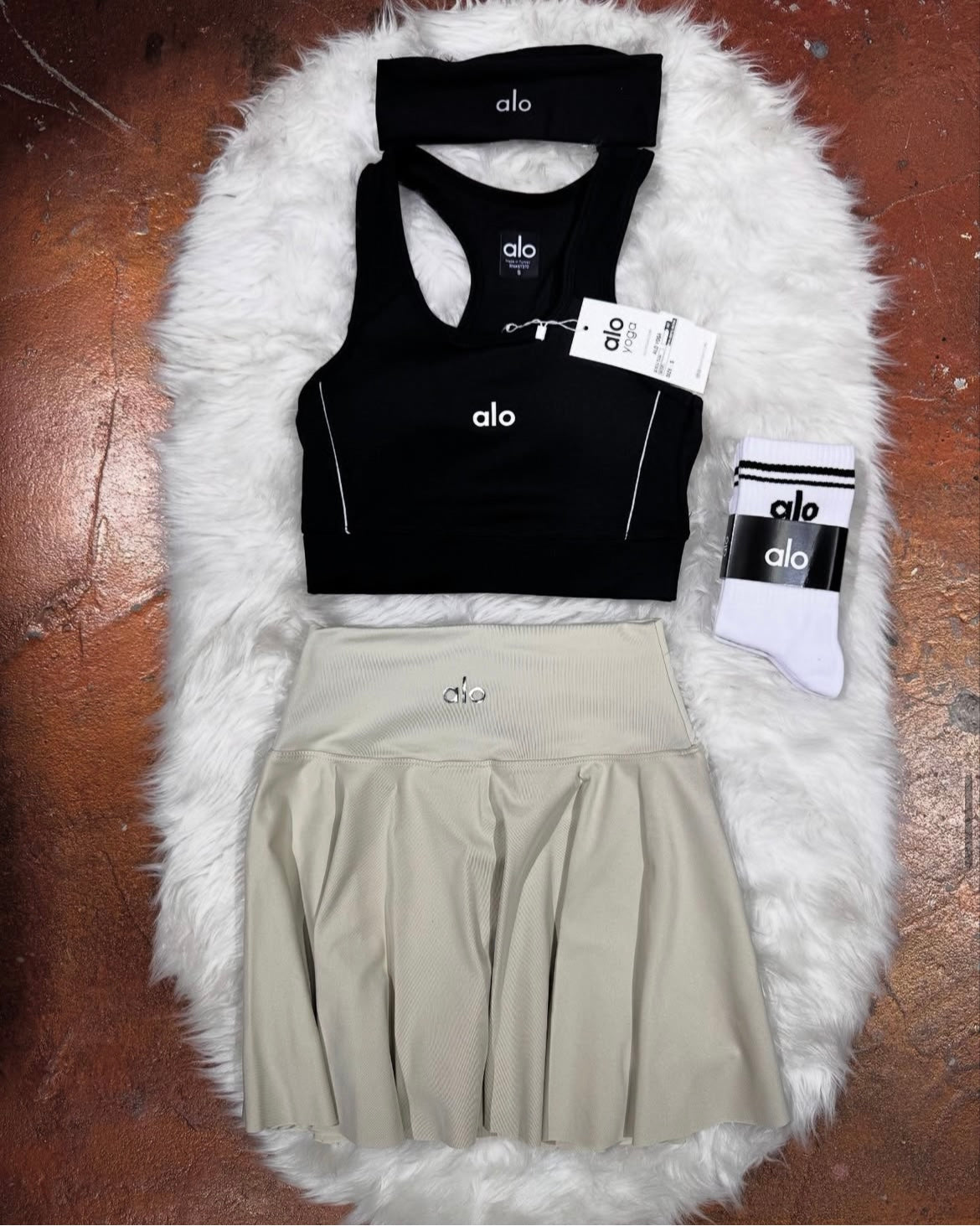 Sırt Detaylı Büstiyer Şortlu Etek Çorap Bandana Takım