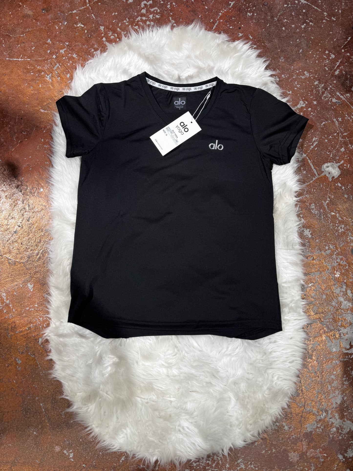 Premium V Yaka T-Shirt