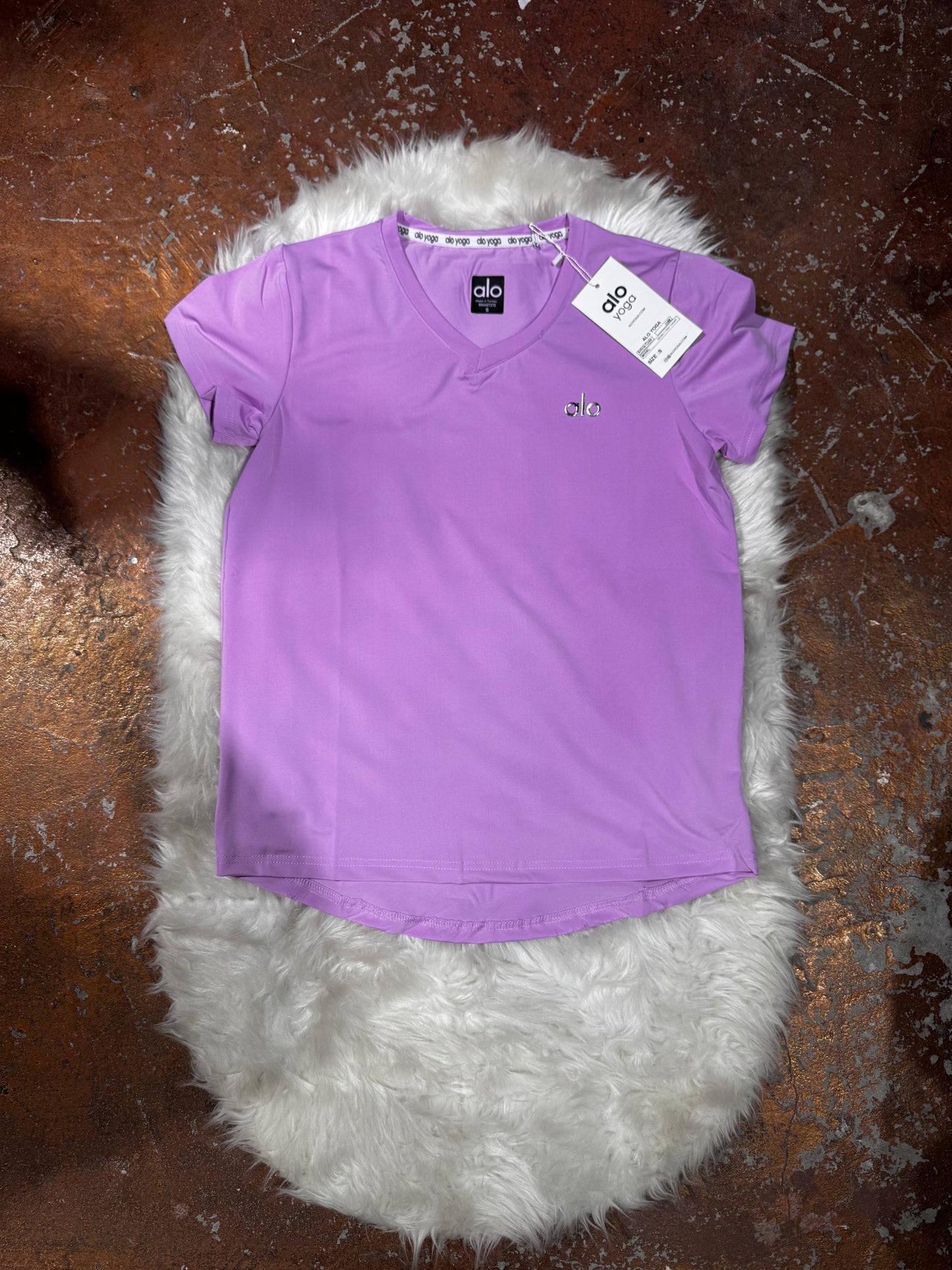 Premium V Yaka T-Shirt