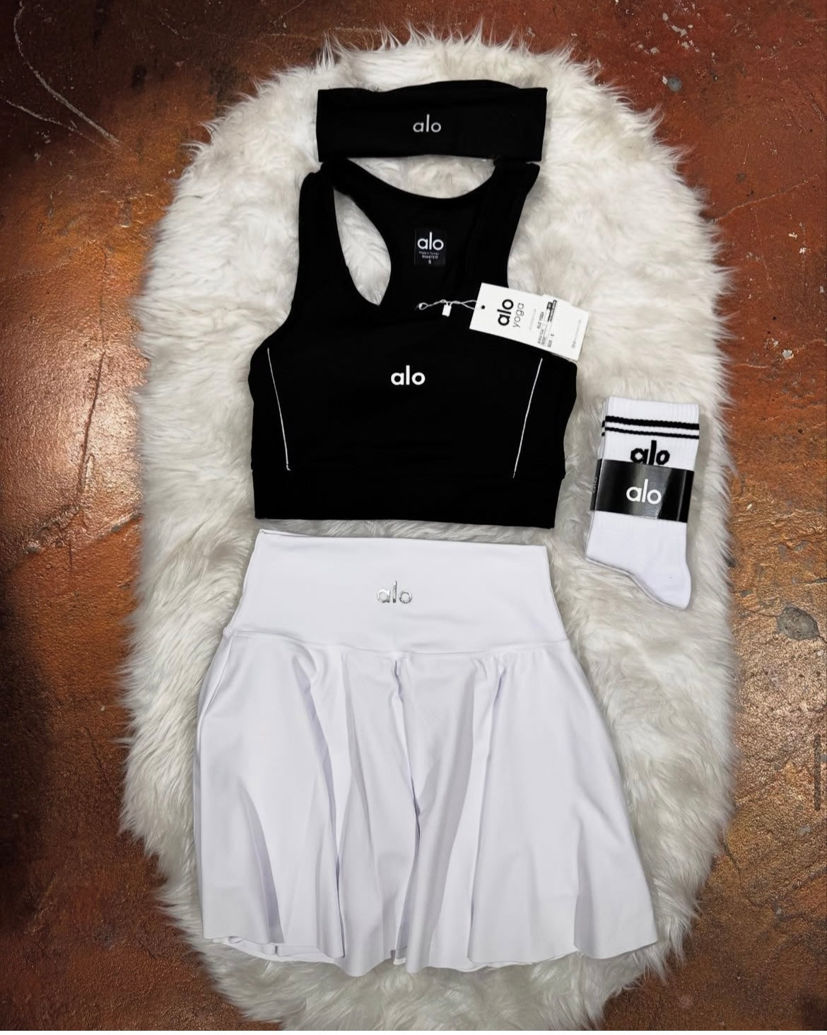 Sırt Detaylı Büstiyer Şortlu Etek Çorap Bandana Takım