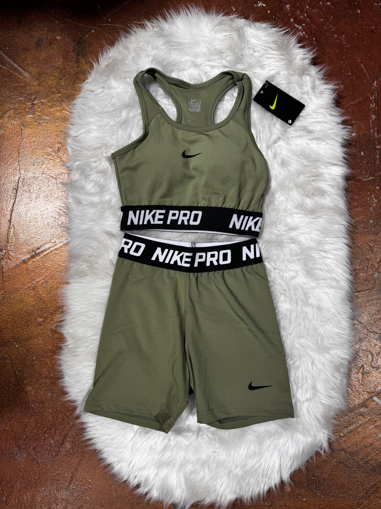 Büstiyer Şort Takım