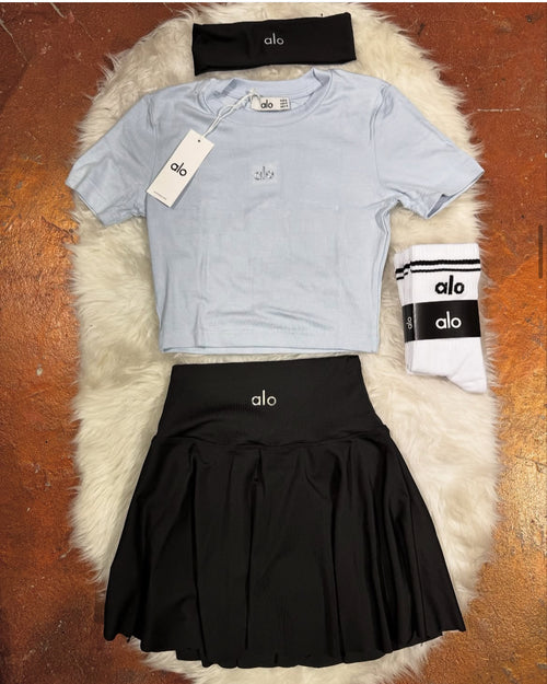 Crop T-Shirt Şortlu Etek Çorap Bandana Takım