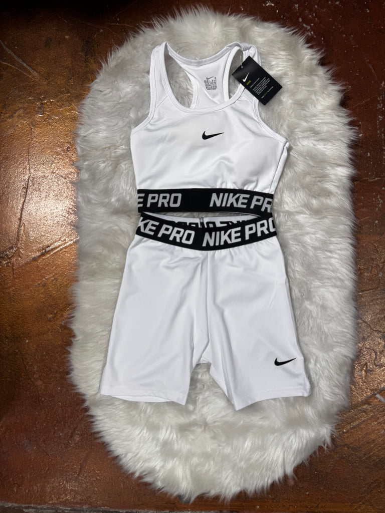 Nike Büstiyer Şort Takım